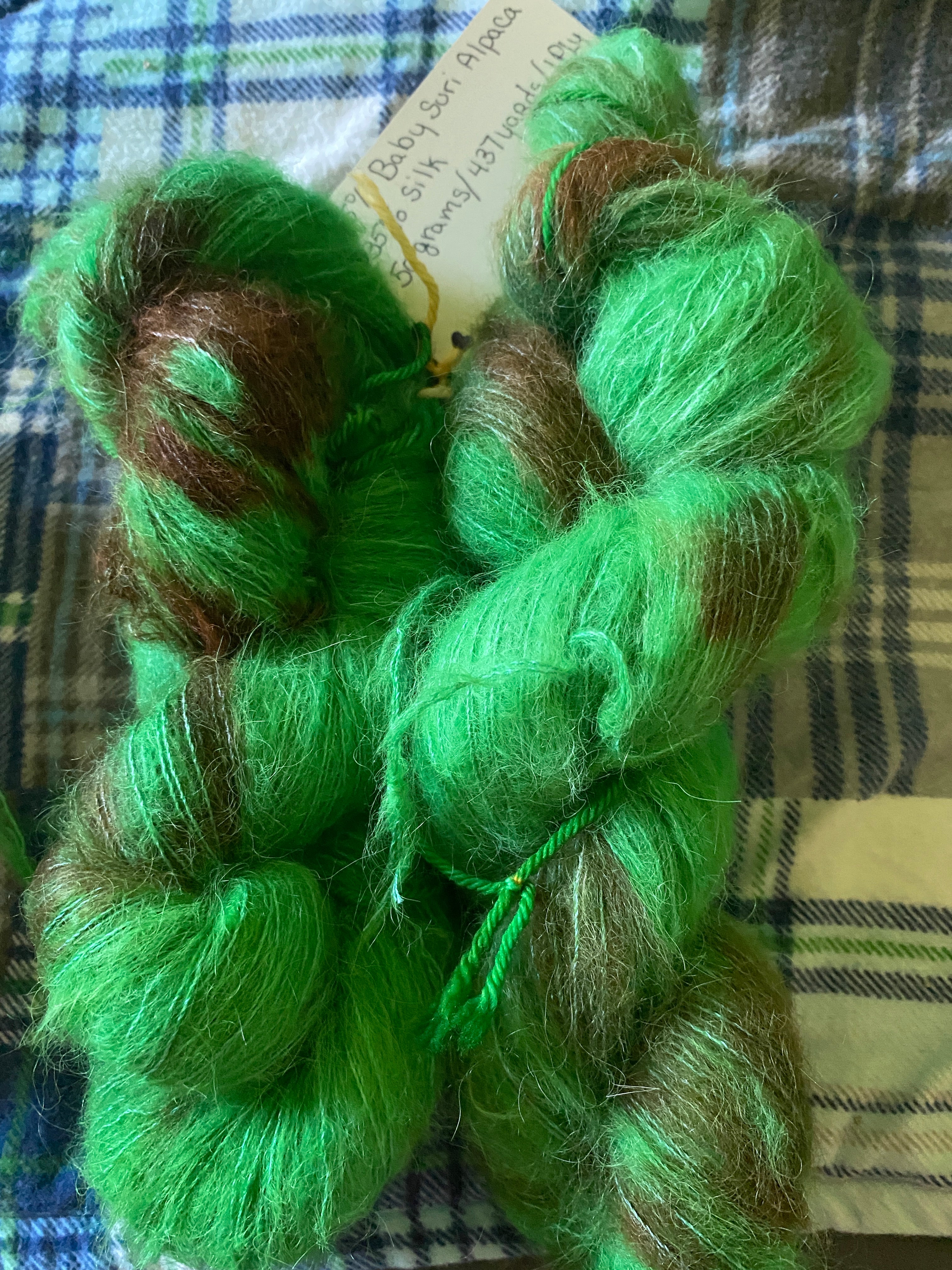 Baby Suri alpaca/ silk yarn 1 ply
