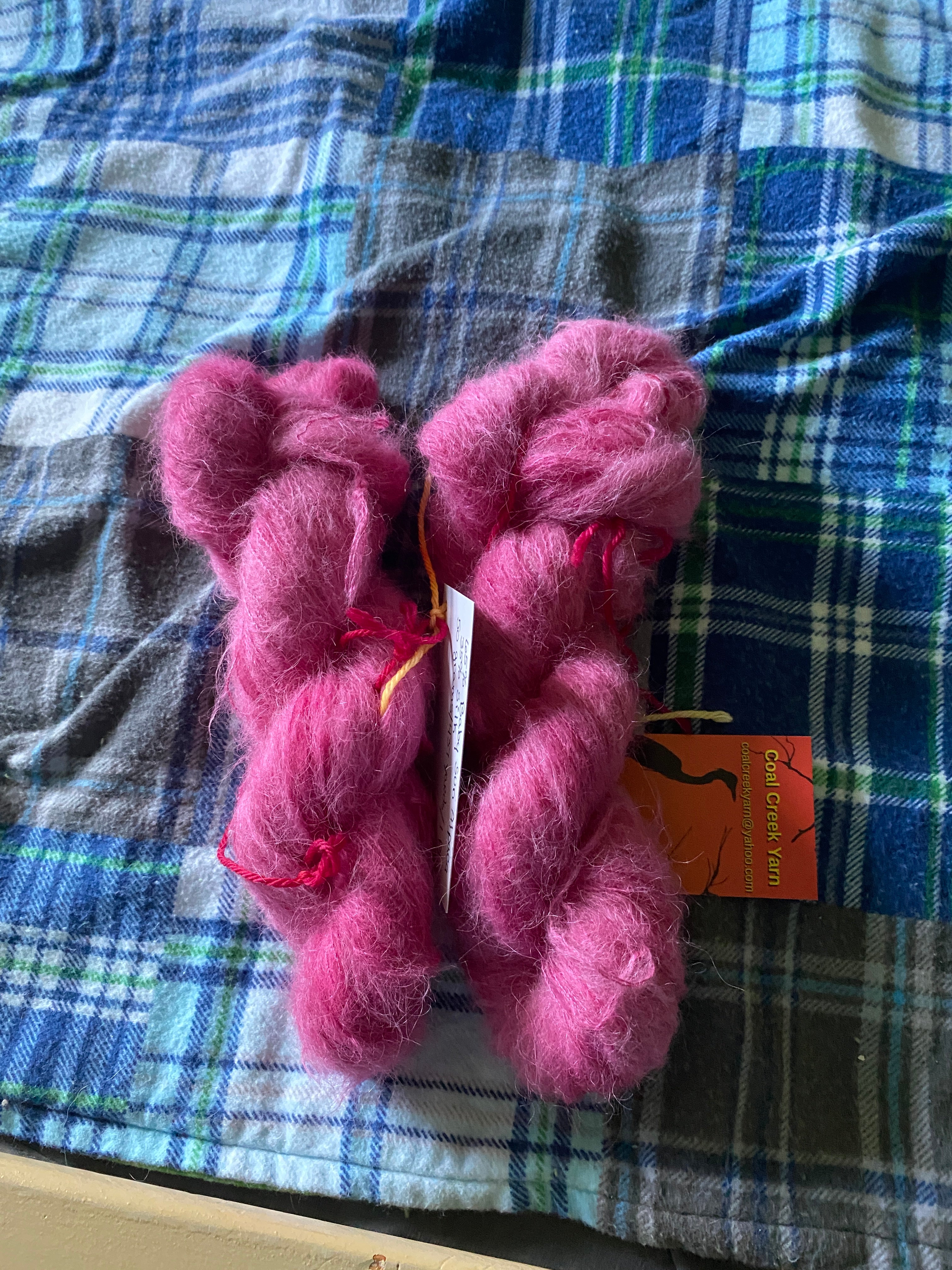 Baby Suri alpaca/ silk yarn 1 ply